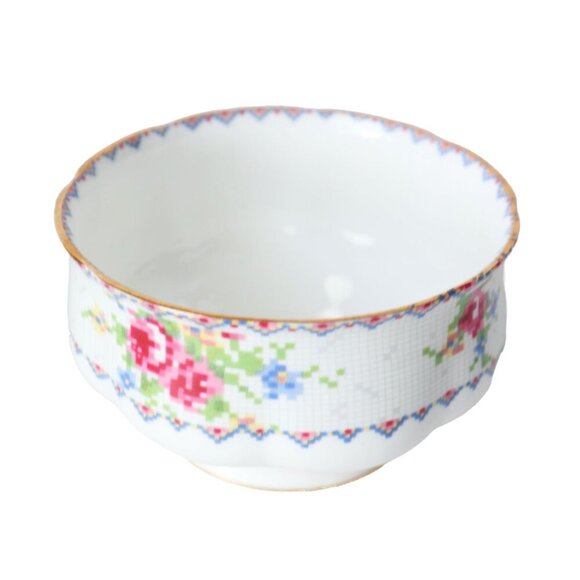 Vintage Royal Albert Cream and Sugar Petit Point Tea Party Gift Bone China - Picture 4 of 7